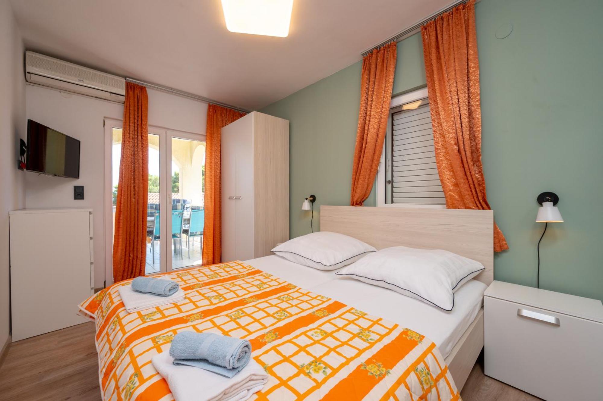 Apartments Zdravko Trogir Kültér fotó