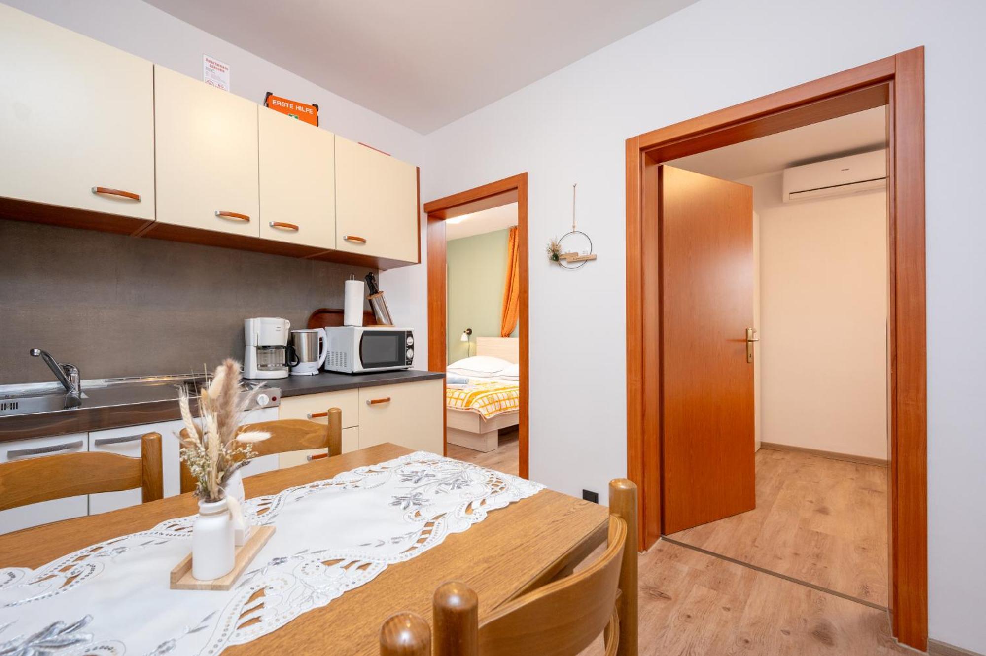 Apartments Zdravko Trogir Kültér fotó