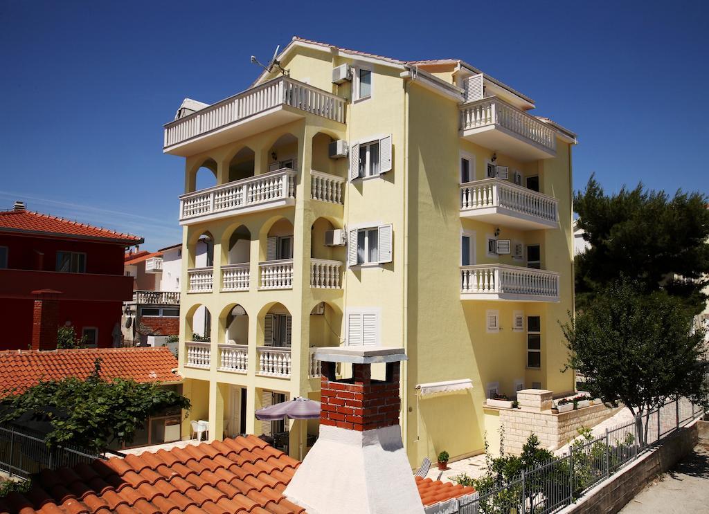 Apartments Zdravko Trogir Kültér fotó